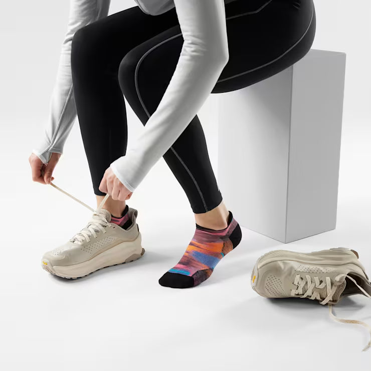Women's Run Brushed Print Low Ankle Socks - Image 2