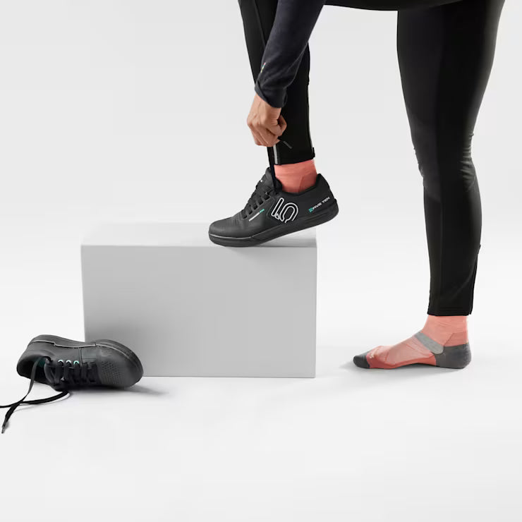 Women's Bike Ankle Socks - Image 2