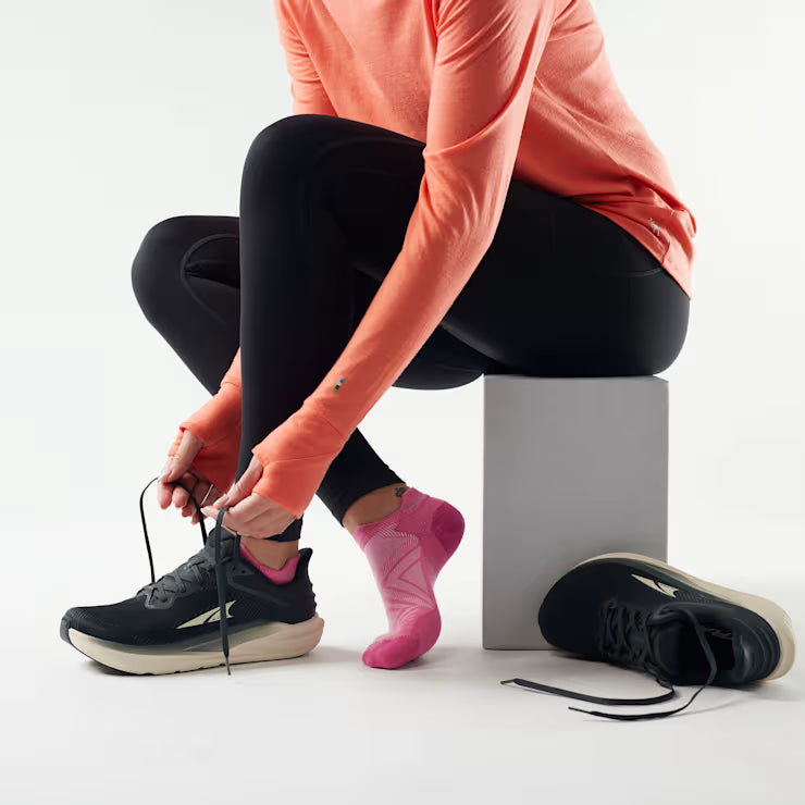 Women's Run Low Ankle Socks - Image 2